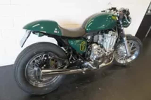 Triumph Thunderbird 900 SPORT (2003) thumbnail 3