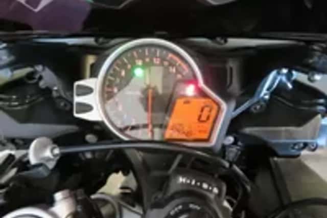 Honda CBR 1000 RR FIREBLADE HANSPREE TOP! (2011) thumbnail 6