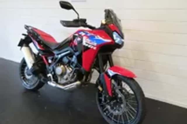 Honda CRF 1100 AFRICA TWIN (2024) thumbnail 2