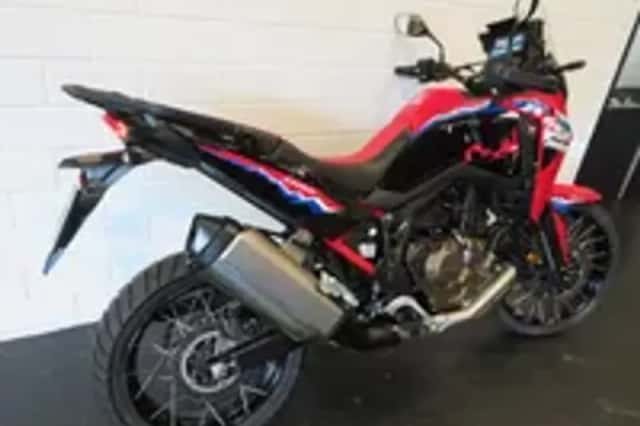 Honda CRF 1100 AFRICA TWIN (2024) thumbnail 3