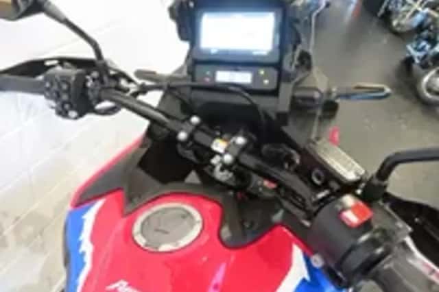 Honda CRF 1100 AFRICA TWIN (2024) thumbnail 5
