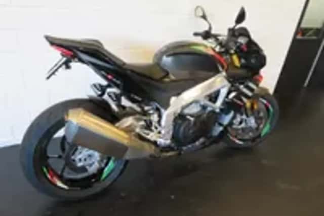 Aprilia Tuono V4 1100 FACTORY (2020) thumbnail 3