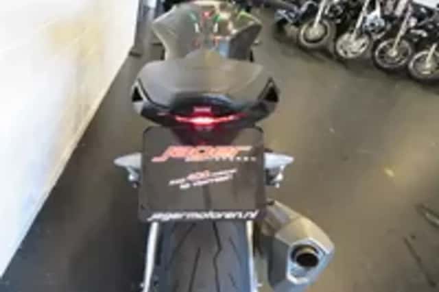 Aprilia Tuono V4 1100 FACTORY (2020) thumbnail 4