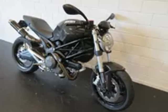 Ducati Monster 696 CARBON VERSIE PERFECT! (2009) thumbnail 2