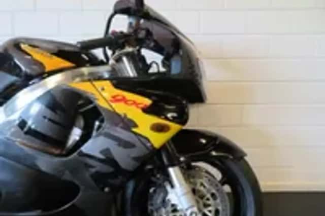 Honda CBR 900 RR FIREBLADE BOS GAVE BIKE! (1996) thumbnail 4