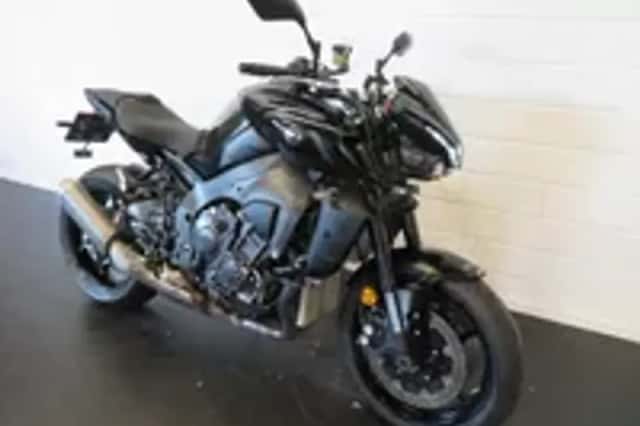 Yamaha MT 10 MT-10 ABS TECH-BLACK (2022) thumbnail 2