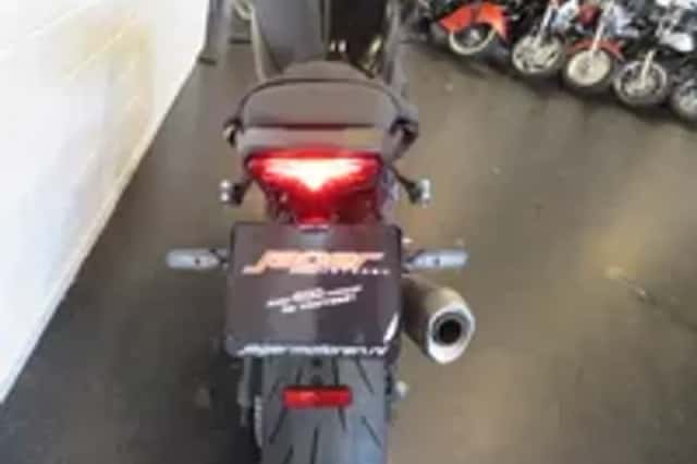 Yamaha MT 10 MT-10 ABS TECH-BLACK (2022) thumbnail 4