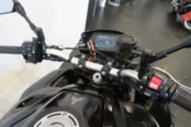Yamaha MT 10 MT-10 ABS TECH-BLACK (2022) thumbnail 5