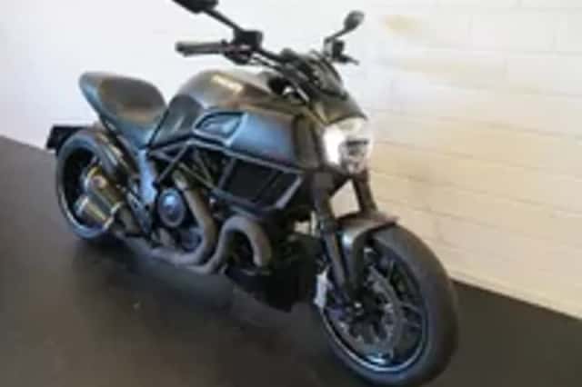 Ducati Diavel CARBON FULL! TERMIONI (2017) thumbnail 2