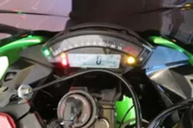 Kawasaki ZX-10 ZX10 ZX10R AKRA (2016) thumbnail 6
