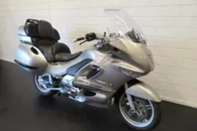 BMW K 1200 LT K1200 MOOIE TOURBUFFEL!! (2001) thumbnail 2