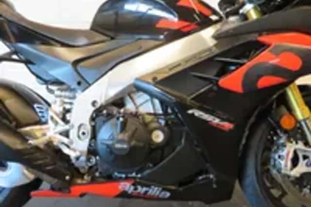 Aprilia RSV4 FACTORY APRC TOPPER! (2021) thumbnail 5