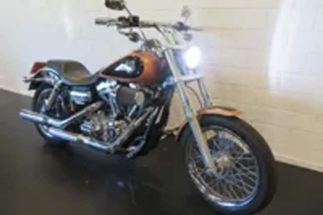 Harley-Davidson Super Glide FXDC DYNA SCREMING (2009) thumbnail 2