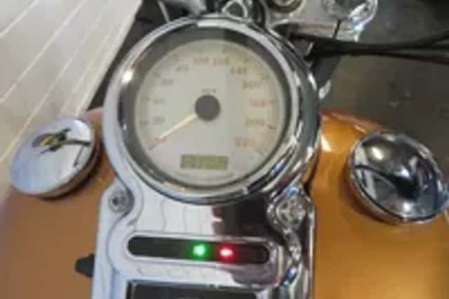 Harley-Davidson Super Glide FXDC DYNA SCREMING (2009) thumbnail 6