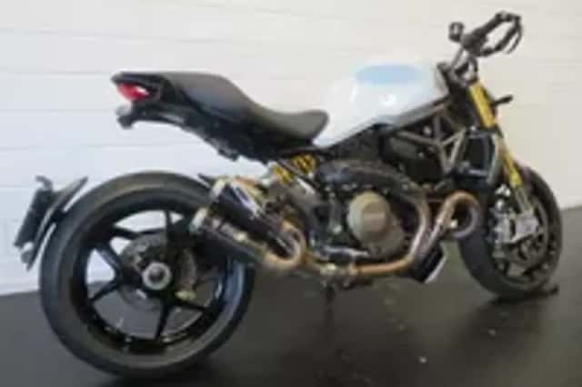 Ducati Monster 1200 S (2014) thumbnail 3