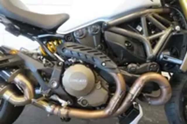 Ducati Monster 1200 S (2014) thumbnail 5