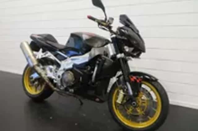 Aprilia Tuono 1000 R STOERE BIKE~! (2006) thumbnail 2