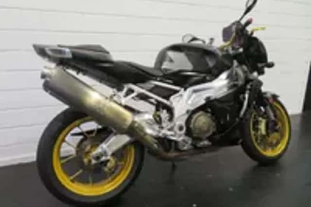 Aprilia Tuono 1000 R STOERE BIKE~! (2006) thumbnail 3