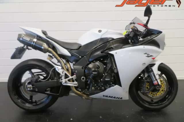 Yamaha YZF-R1 (2011) thumbnail 1