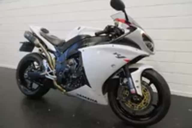 Yamaha YZF R1 YZFR1 ARROW (2011) thumbnail 2