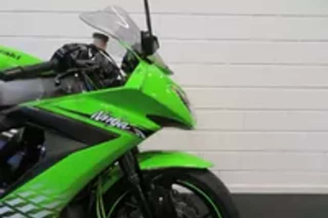 Kawasaki ZX-10 ZX10R NINJA SC PROJECT (2011) thumbnail 4