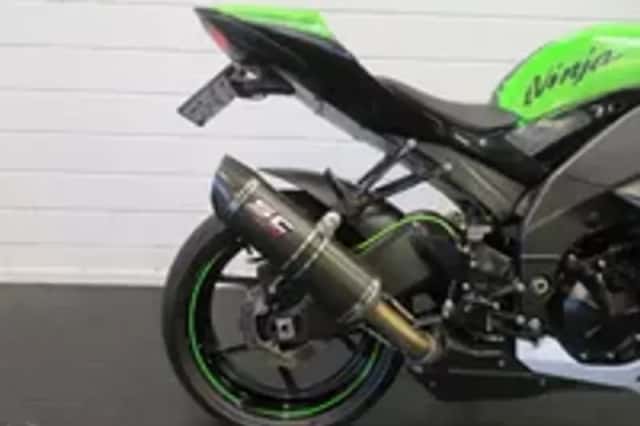 Kawasaki ZX-10 ZX10R NINJA SC PROJECT (2011) thumbnail 6