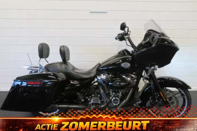 Harley-Davidson Road Glide FLTRXS M8 GAAFE BIKE! (2017) thumbnail 1