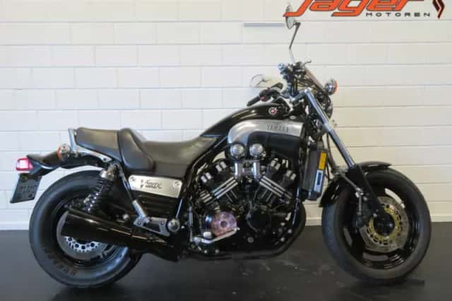 Yamaha V-MAX 1200 (1998) thumbnail 1
