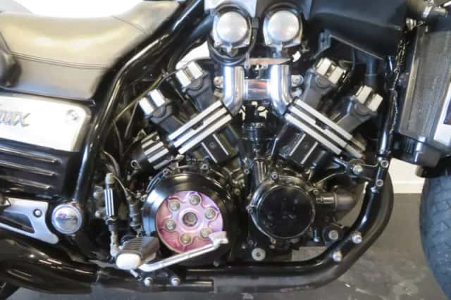 Yamaha V-MAX 1200 (1998) thumbnail 5