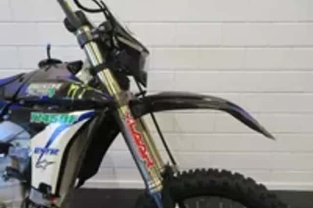 Yamaha YZF 450 ENDURO CROSS (2011) thumbnail 4