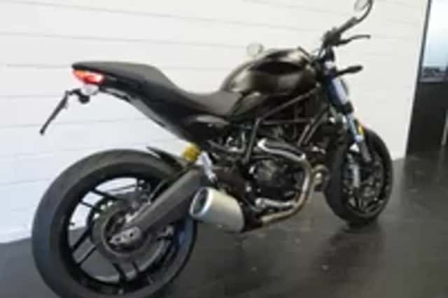 Ducati Monster 797 BLACK EDITION HISTORIE! (2017) thumbnail 3