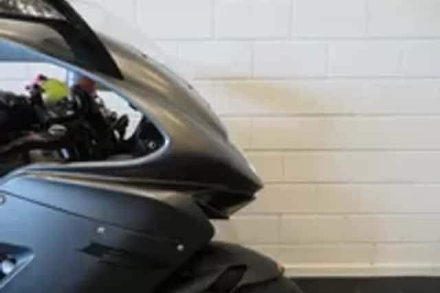 MV Agusta F3 675 F3 TITANIUM GREY SPORTDEMPE (2015) thumbnail 6