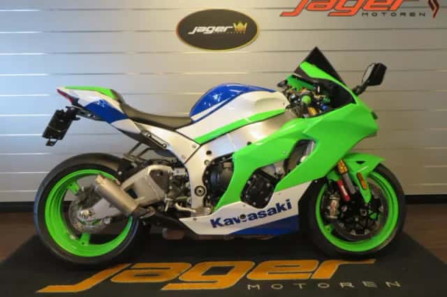 Kawasaki ZX-10R (2024) thumbnail 1