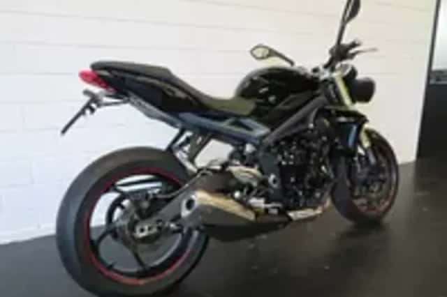 Triumph Street Triple 675 BLACK EDITION TOP (2016) thumbnail 3