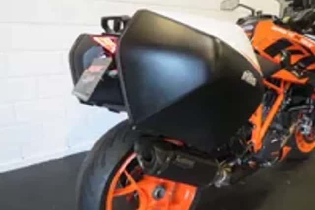 KTM 1290 SUPER DUKE GT TECHPACK AKRA (2019) thumbnail 4