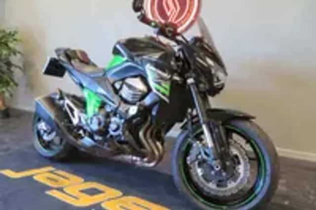 Kawasaki Z800 Z 800 ABS NAKED (2013) thumbnail 2