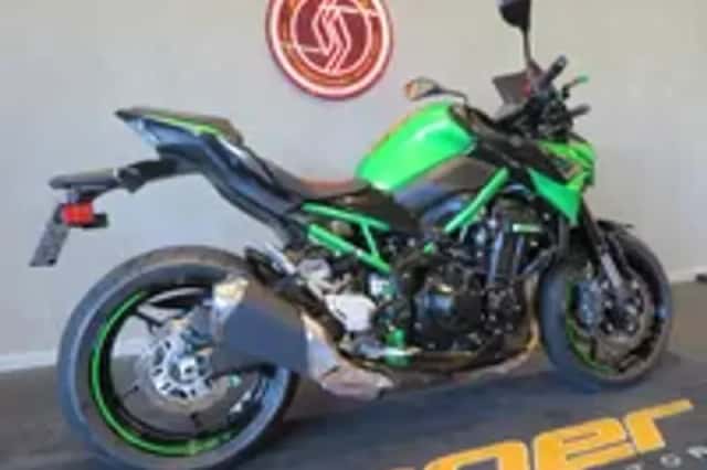 Kawasaki Z900 Z 900 (2022) thumbnail 3
