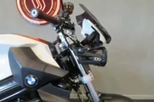 BMW F 800 R WHITE EDITION (2011) thumbnail 6