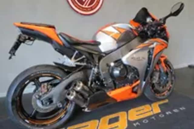 Honda CBR 1000 RR FIREBLADE SHARK DEMPER! (2011) thumbnail 3