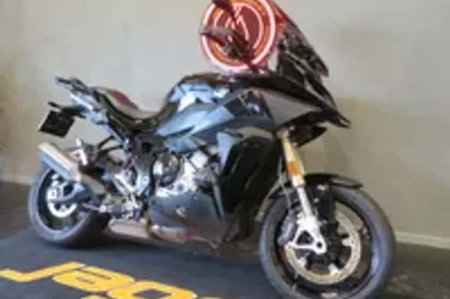BMW S 1000 XR TRIPLE BLACK HISTORIE! (2023) thumbnail 2