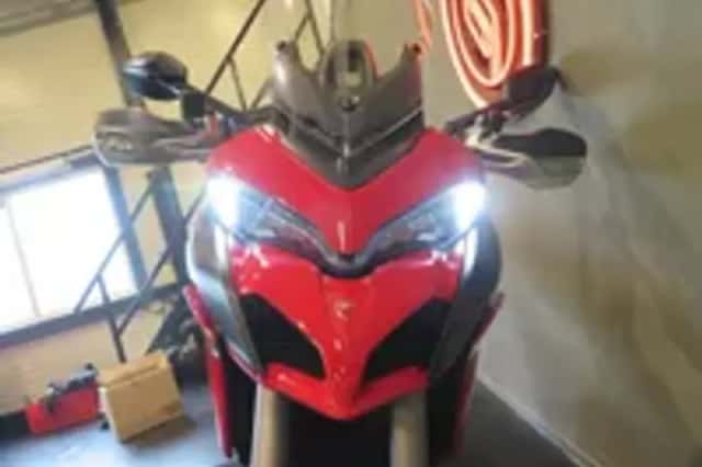 Ducati Multistrada 1200 TOURING SUPERSTRAK (2015) thumbnail 4