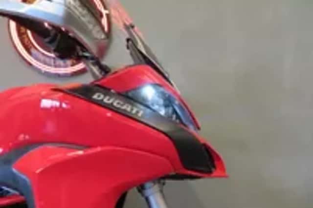 Ducati Multistrada 1200 TOURING SUPERSTRAK (2015) thumbnail 6