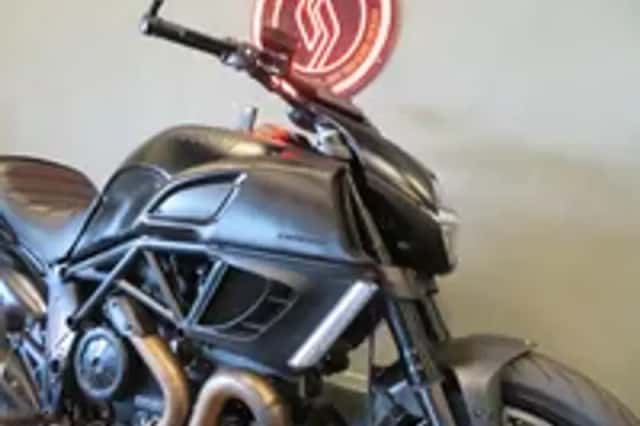 Ducati Diavel BLACK-EDITION!! TERMIONI (2013) thumbnail 5