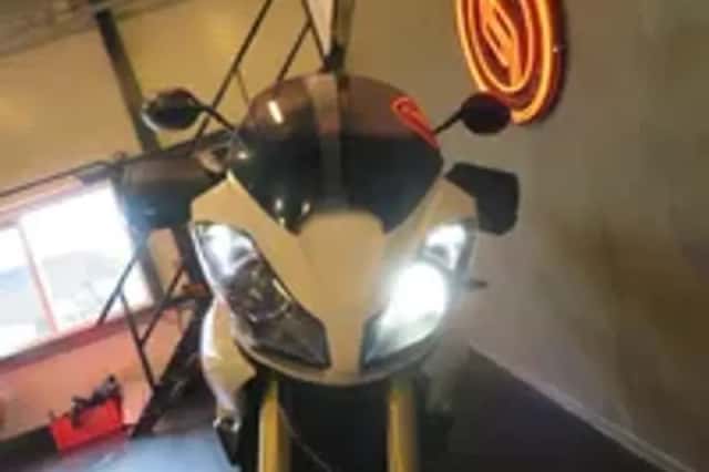 Triumph Tiger 1050 ALL-ROAD LEUKE EXTRA'S (2010) thumbnail 4