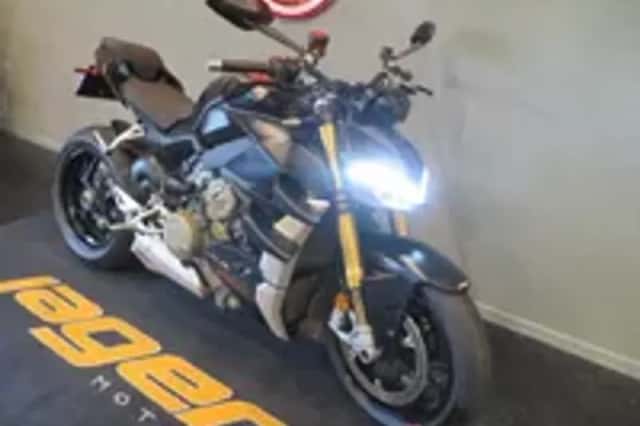 Ducati Streetfighter V4 S BLACK! 1STE EIG. (2021) thumbnail 2