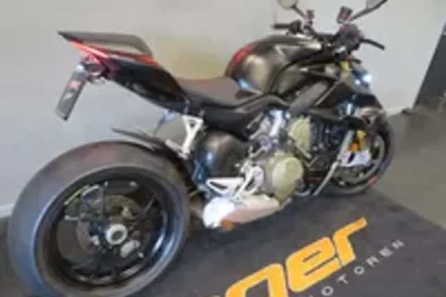 Ducati Streetfighter V4 S BLACK! 1STE EIG. (2021) thumbnail 3
