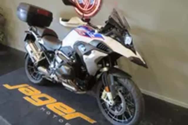 BMW R 1250 GS HP VERLAAGD! FULL OPTIONS (2019) thumbnail 2