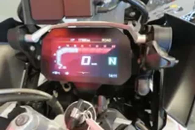 BMW R 1250 GS HP VERLAAGD! FULL OPTIONS (2019) thumbnail 6