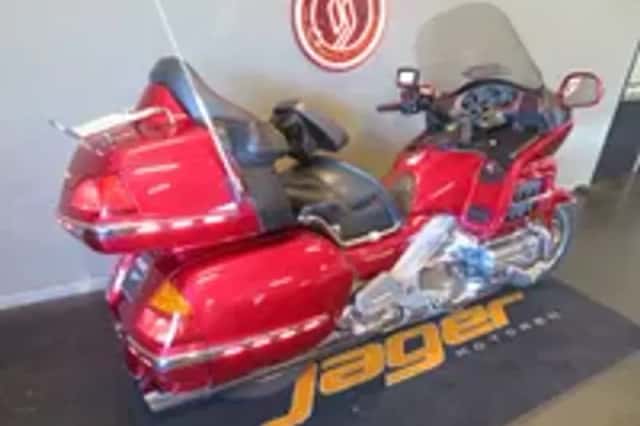 Honda GL 1800 GOLDWING FULL!! (2004) thumbnail 3