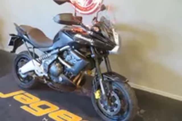 Kawasaki Versys 650 BLACK EDITION! (2010) thumbnail 2